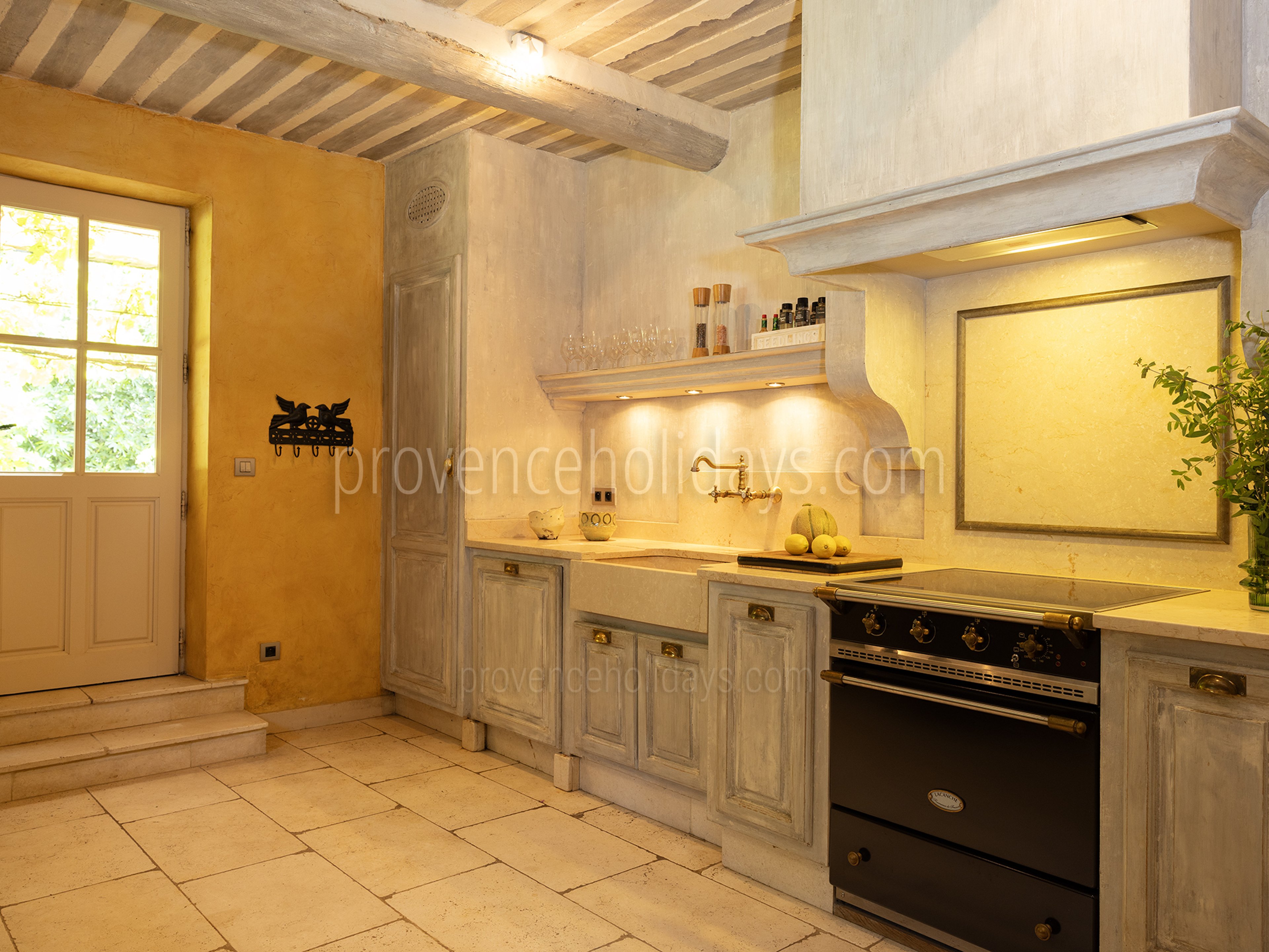 30 - Pine Lodge: Villa: Interior