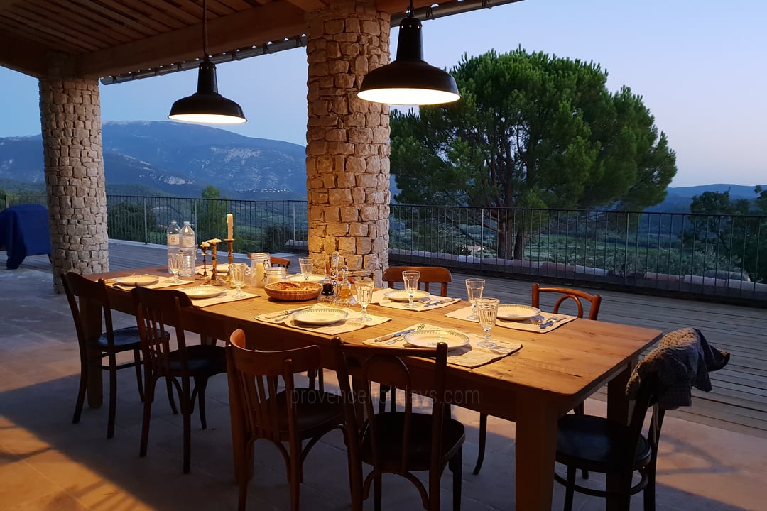 Holiday home with a panoramic view and infinity pool 6 - Chez Cécile: Villa: Exterior
