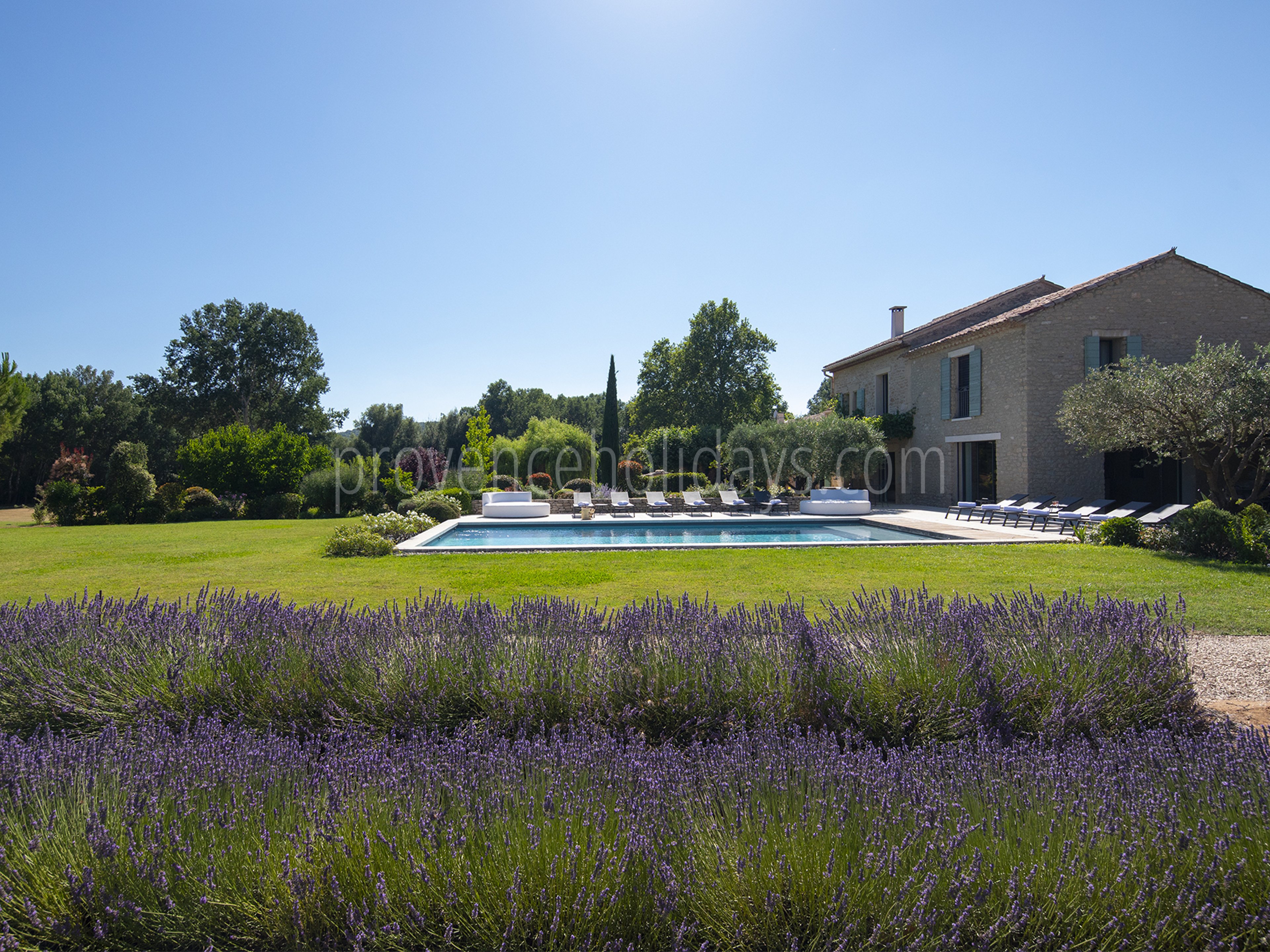 63 - Mas du Carlet: Villa: Exterior
