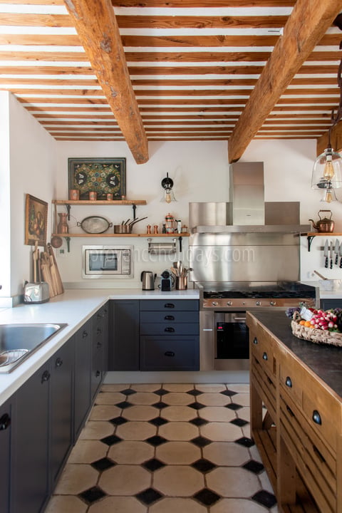 11 - Mas Mouriès: Villa: Interior