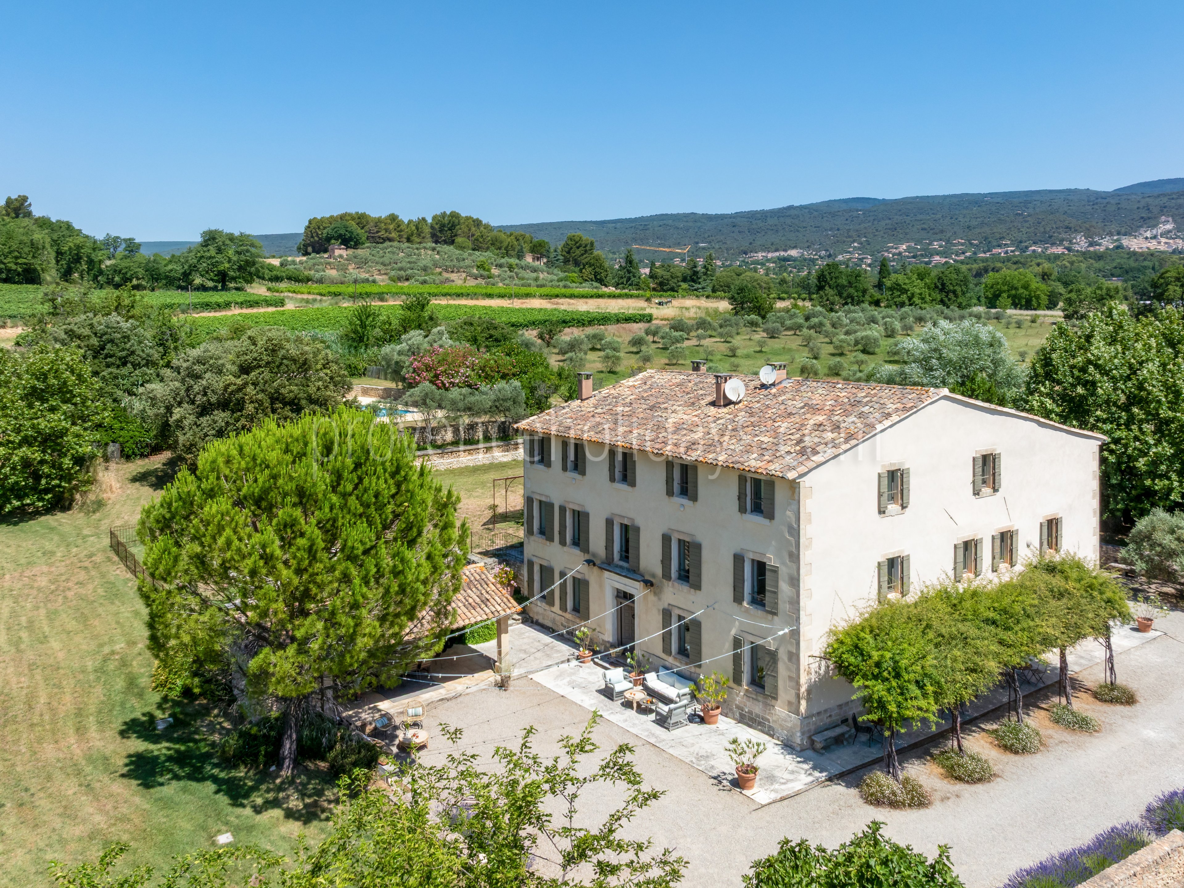 88 - La Bastide des Sources: Villa: Exterior