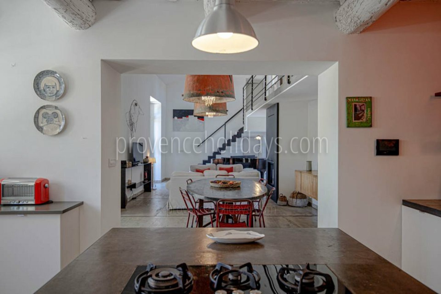 24 - Villa Beaumes: Villa: Interior