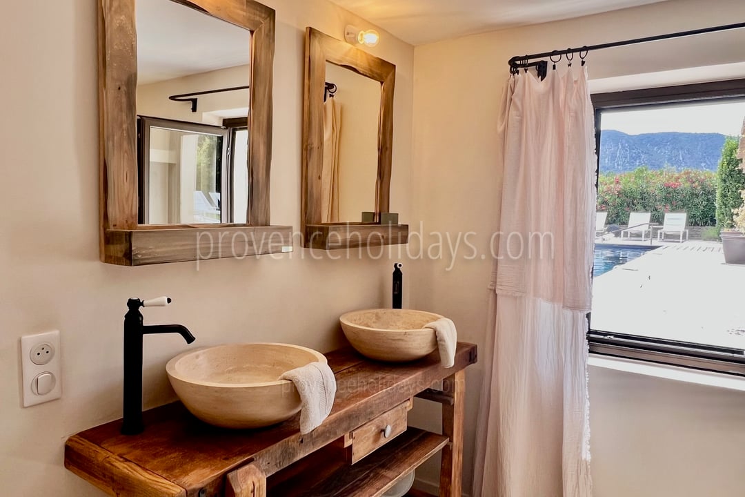 92 - Bastide Gergouven: Villa: Bathroom 6