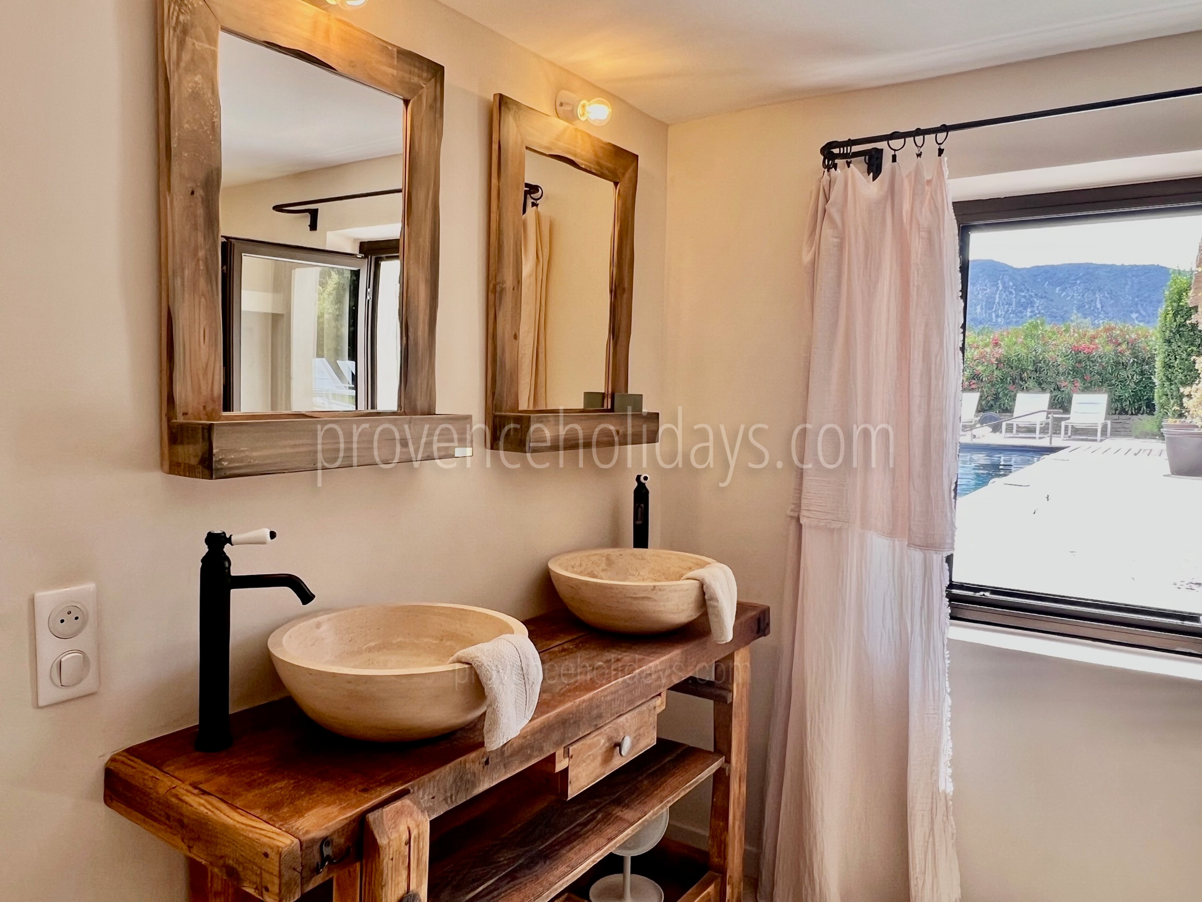 92 - Bastide Gergouven: Villa: Bathroom 6