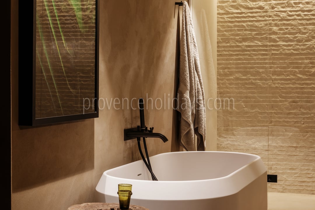 47 - Villa Paradis: Villa: Bathroom