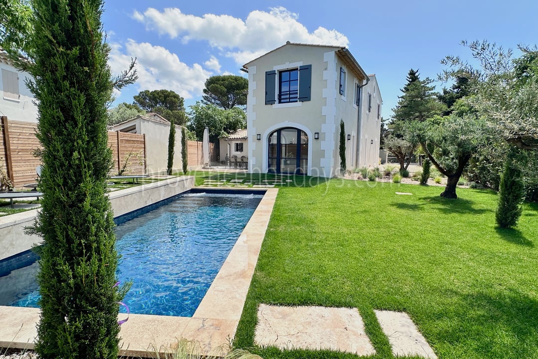 Vollständig renovierte Villa mit privatem Pool in Eygalières - Schwimmbad