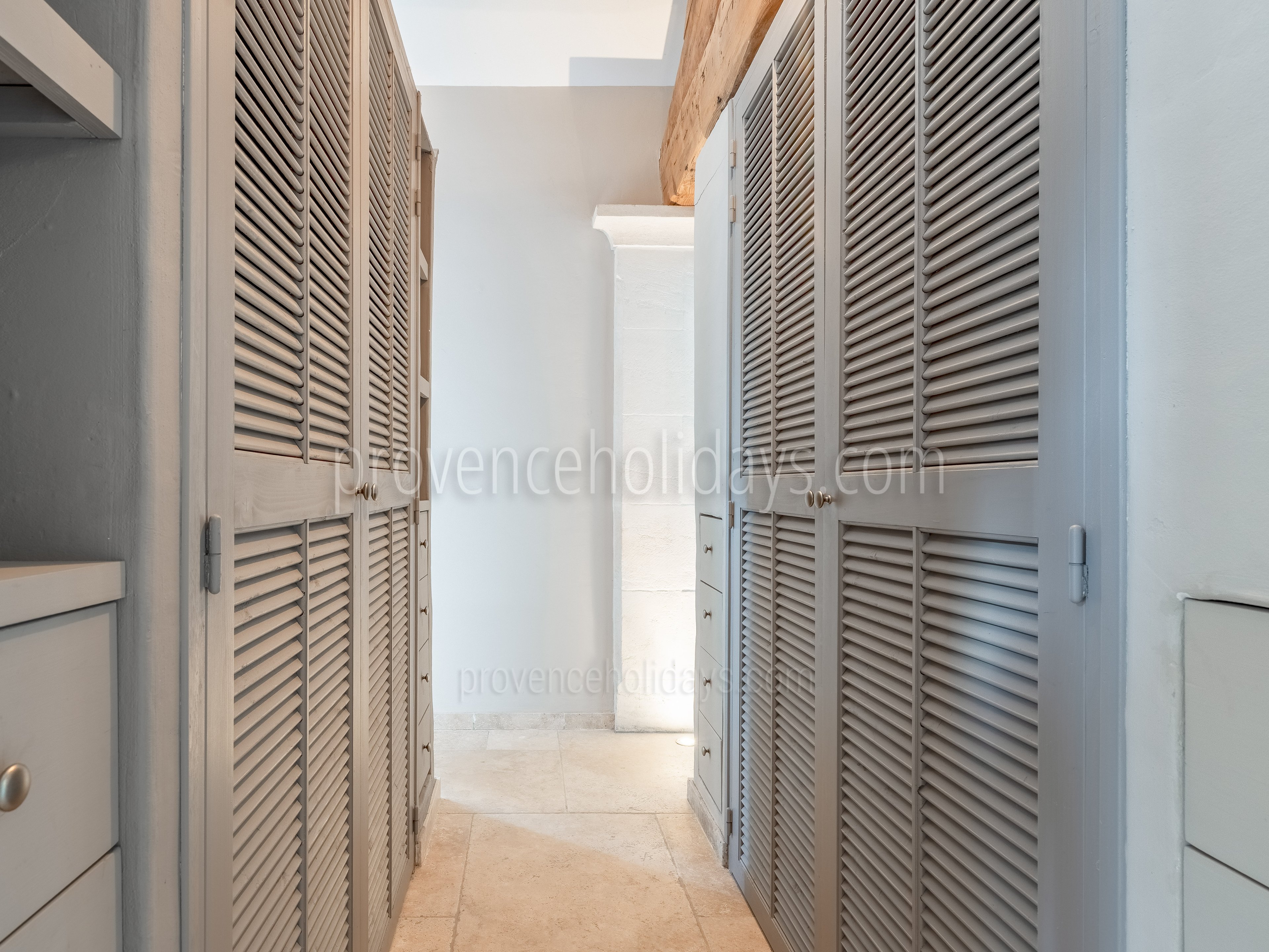 39 - Mas Lou Miradou: Villa: Interior