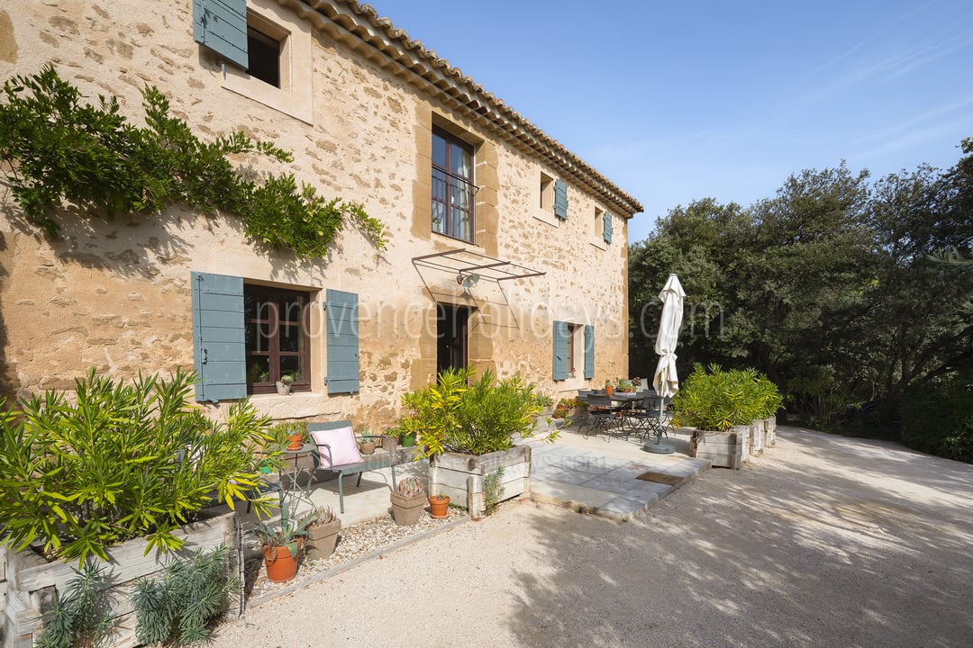 25 - Bergerie de Beaumes: Villa: Exterior