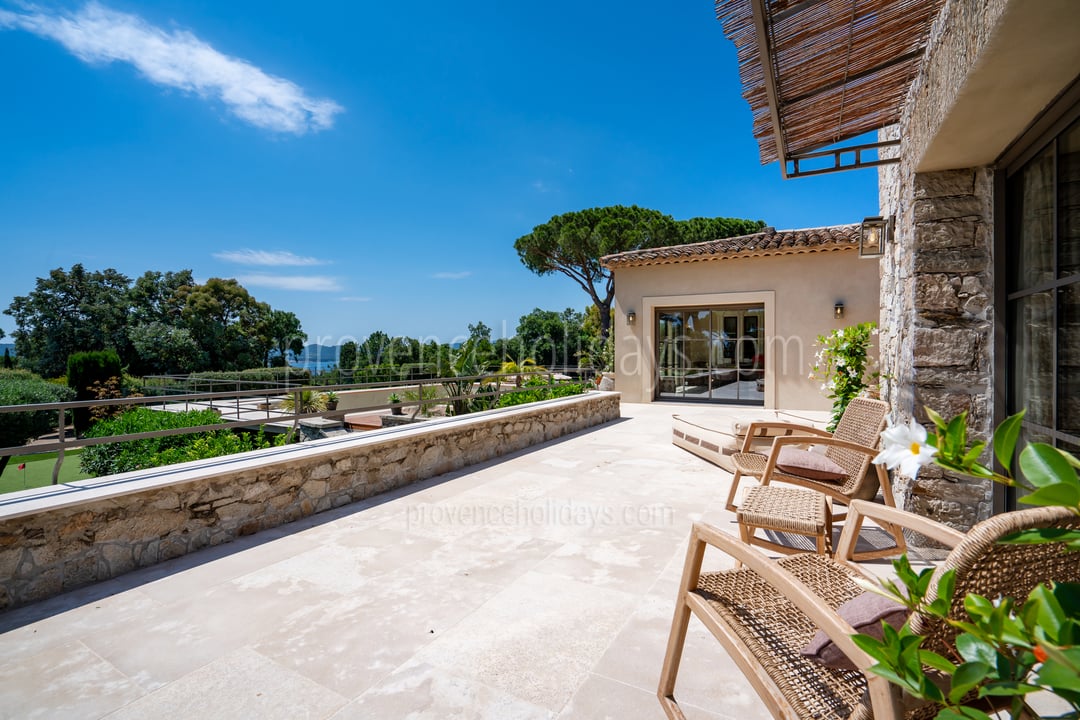 25 - Résidence Celestine: Villa: Exterior