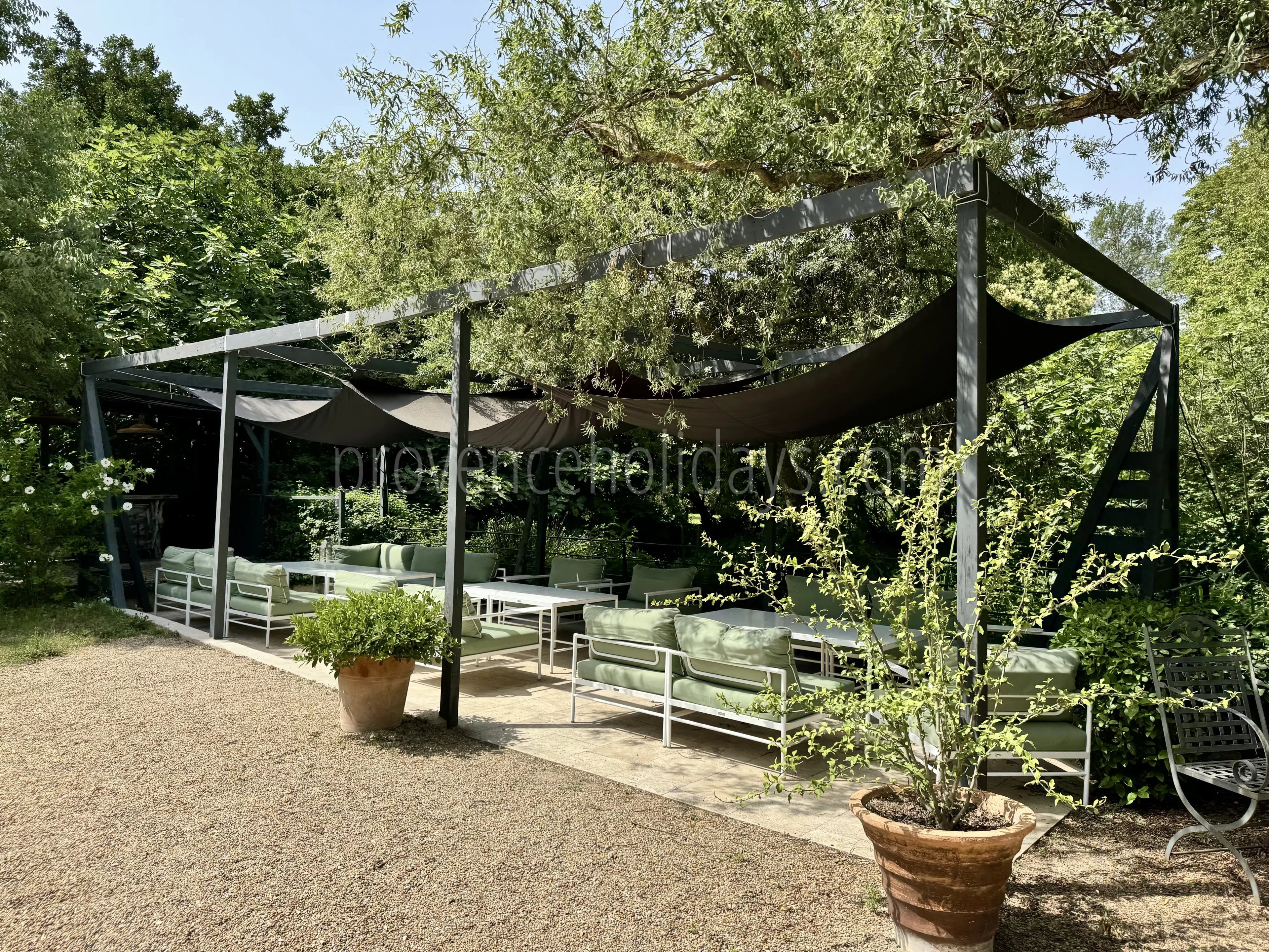 8 - Bastide in L\'Isle-sur-la-Sorgue: Villa: Exterior