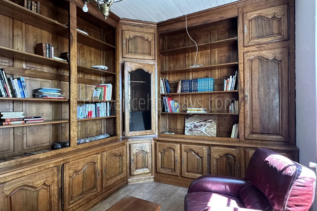 16 - Gerenoveerd huis in Fontvieille: Villa: Interior