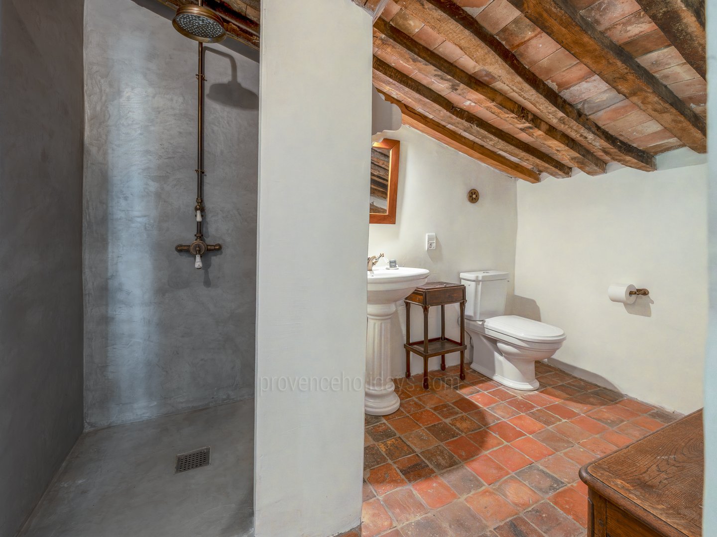 48 - 18e-eeuwse Bastide met uitzicht op de Luberon te koop - Bonnieux: Villa: Bathroom