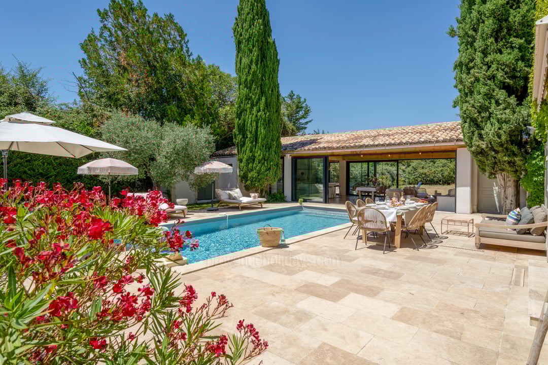 2 - Le Mas des Figues: Villa: Exterior