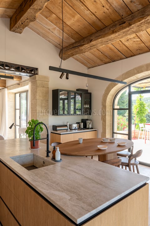 133 - Le Loup des Alpilles: Villa: Interior
