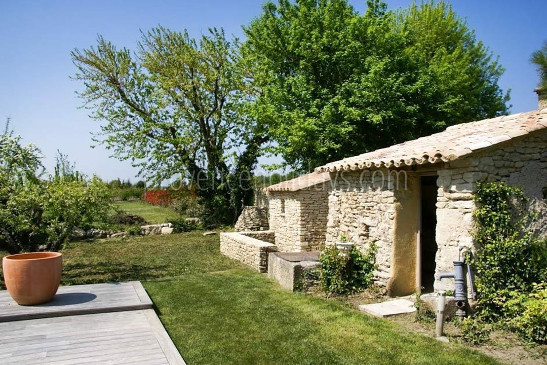 33 - La Maison du Chemin: Villa: Exterior