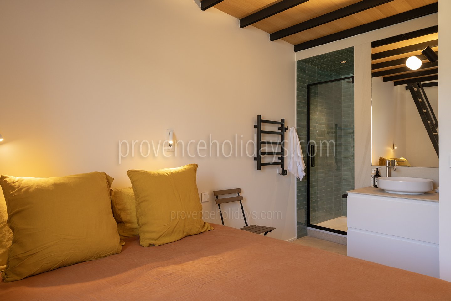 25 - Maison La Source: Villa: Bedroom