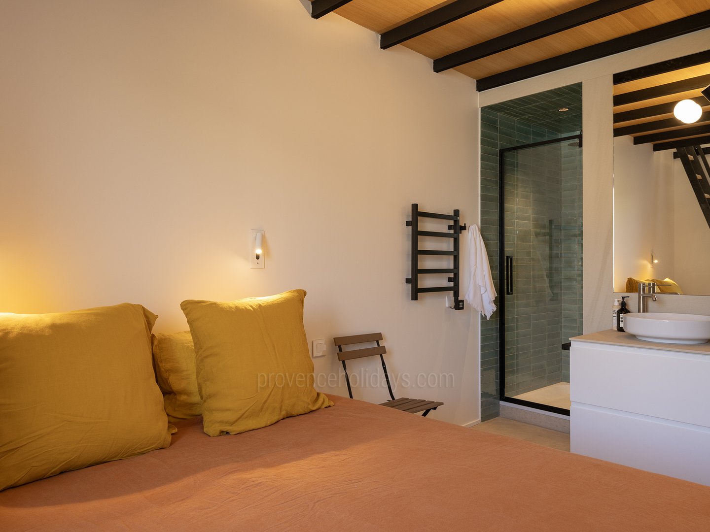 25 - Maison La Source: Villa: Bedroom