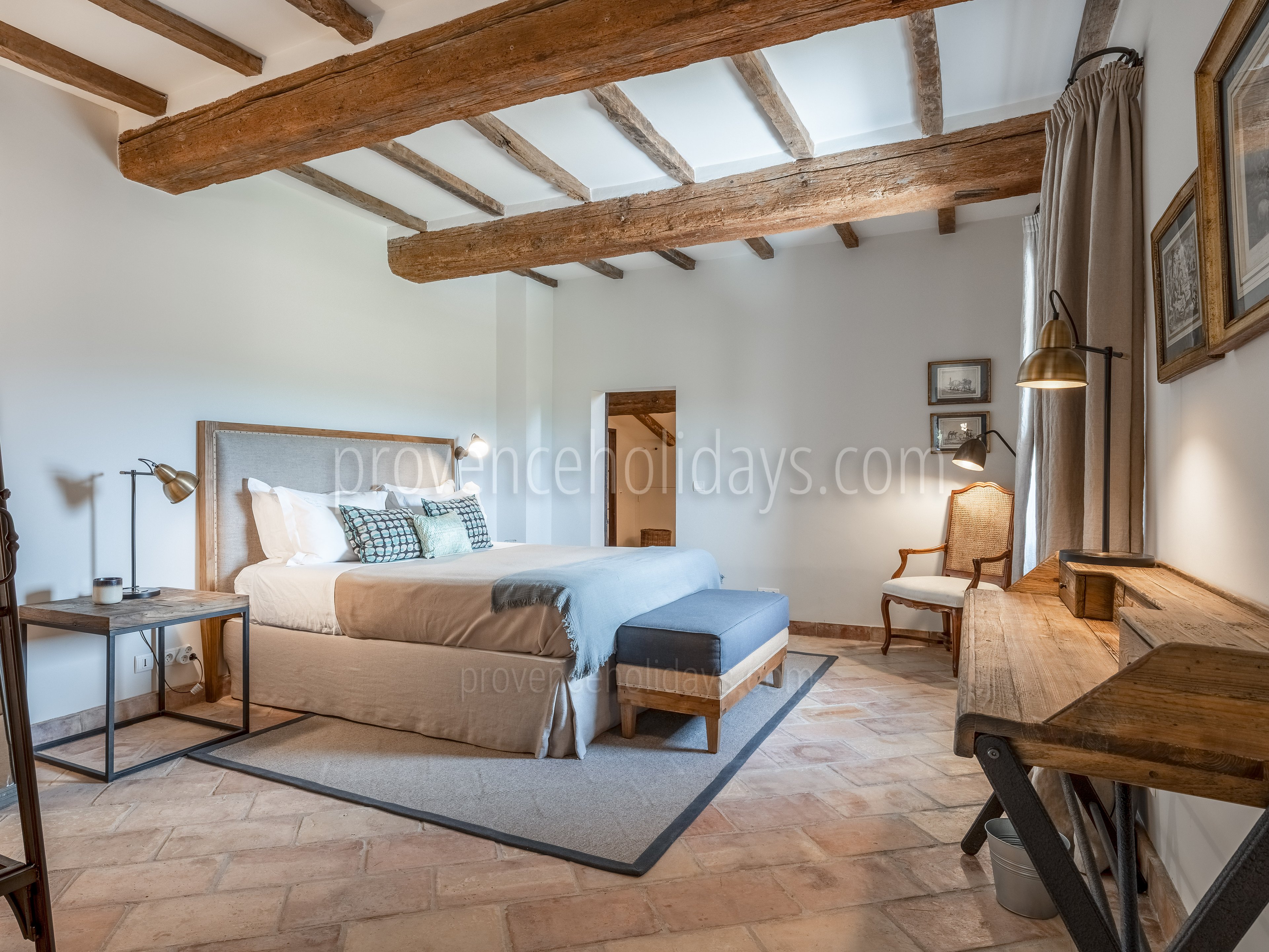 39 - Le Mas de Goult (24): Villa: Bedroom