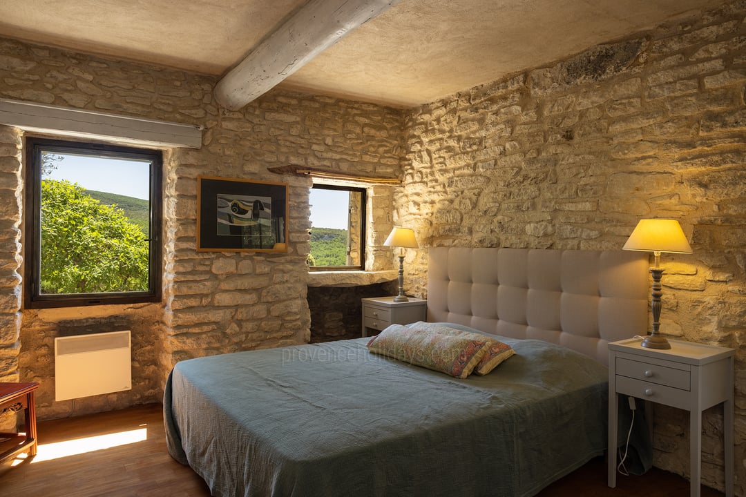 31 - Un Secret Provençal: Villa: Interior