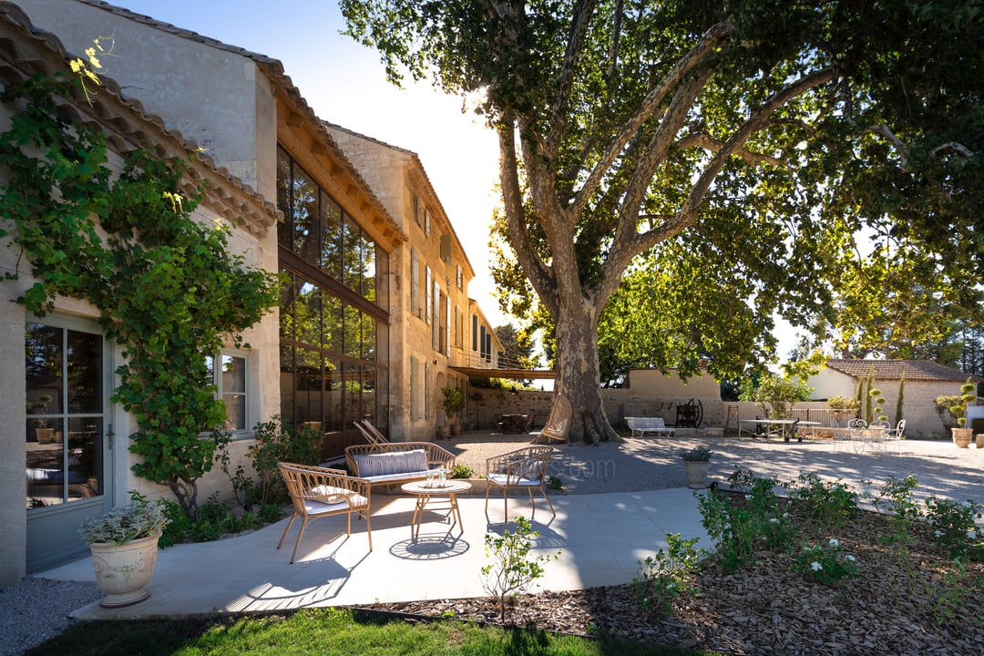 Außergewöhnliches Landhaus mit Spiel und Spaß im Herzen der Provence 4 - Mas des Pommiers: Villa: Exterior