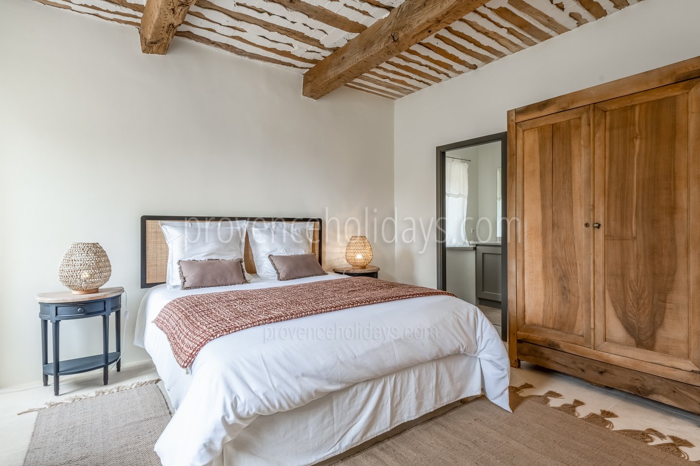 42 - La Bastide des Sources: Villa: Bedroom