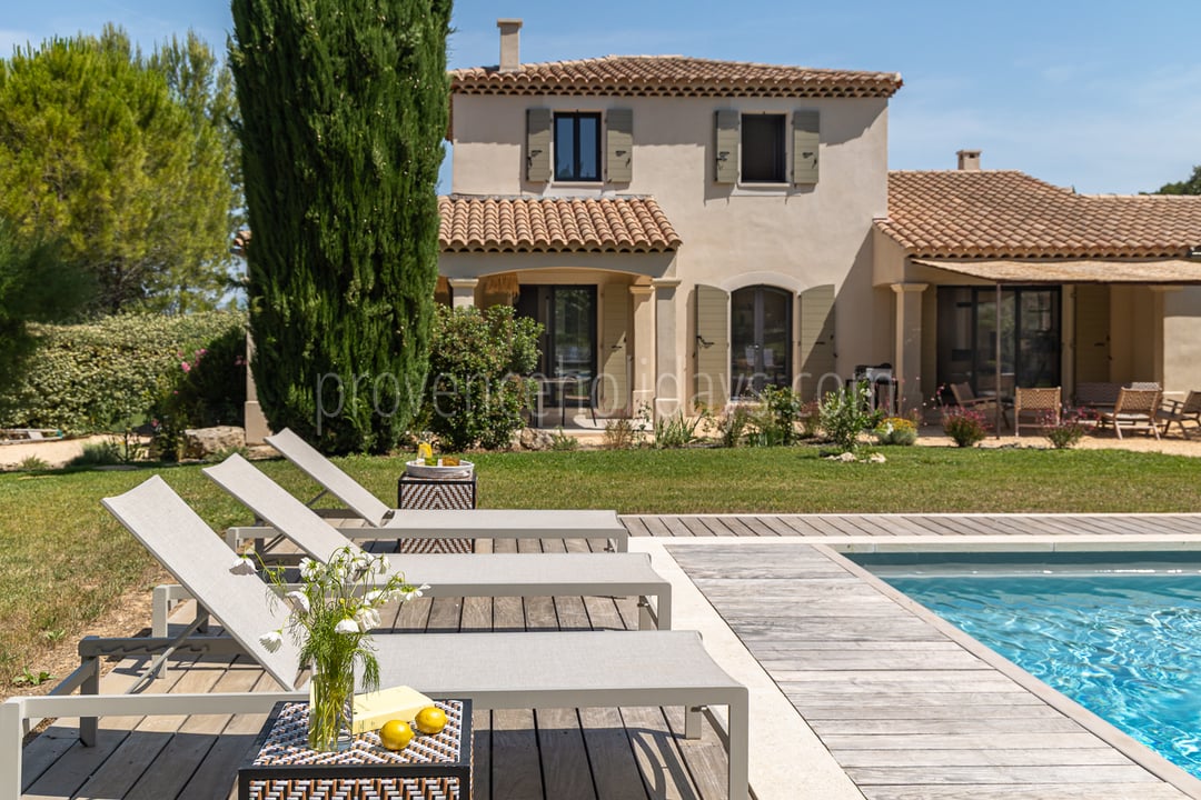42 - Villa du Puy: Villa: Exterior