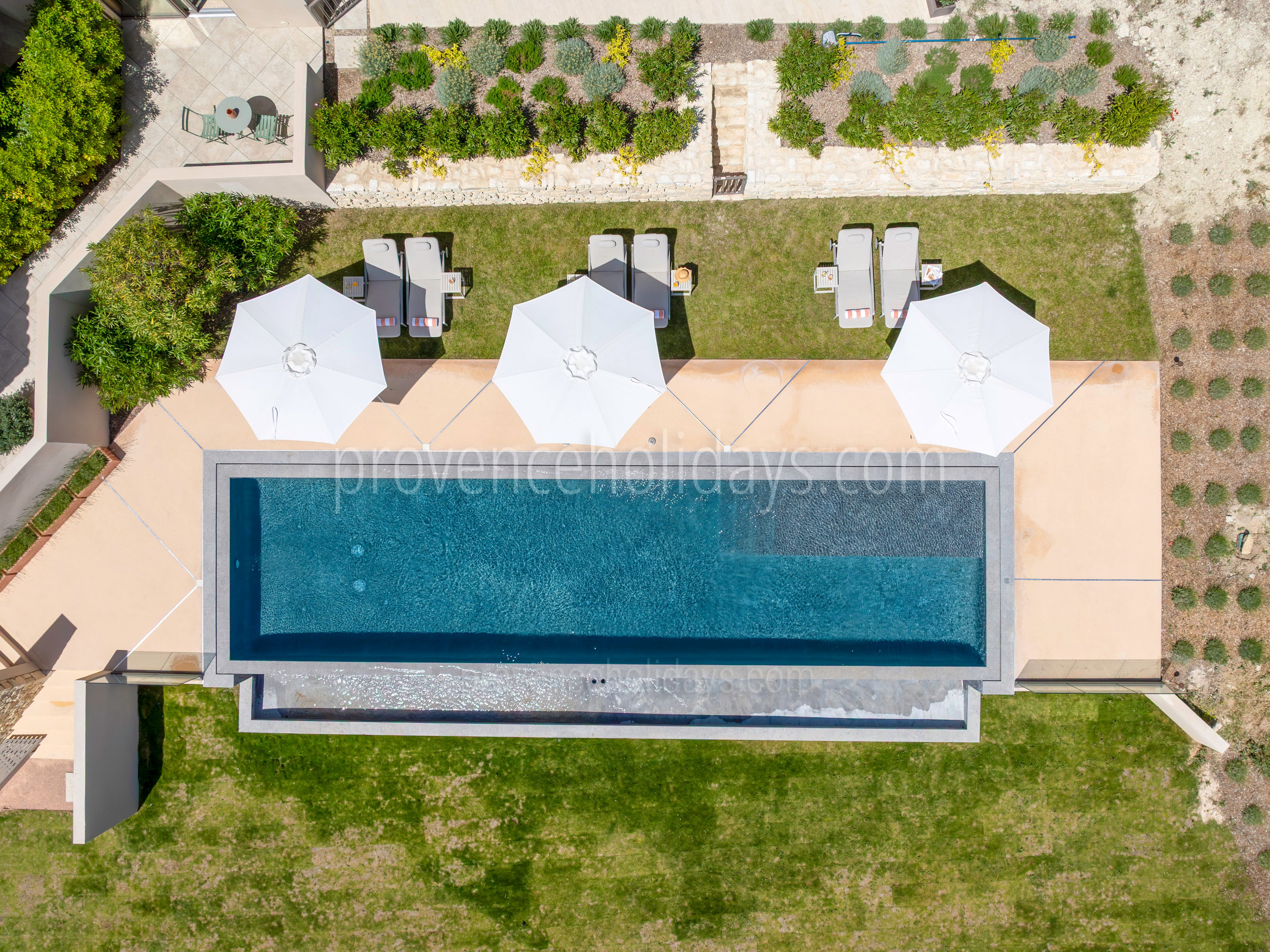 4 - Eden-en-Provence: Villa: Pool