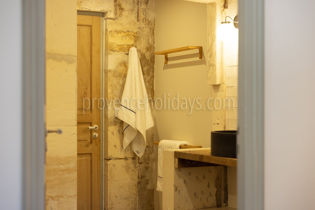 62 - Bastide Mouriès: Villa: Bathroom