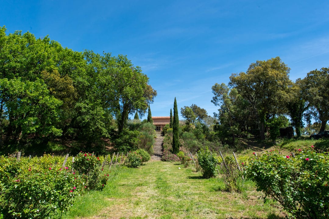 4 - Mas Airelle: Villa: Exterior