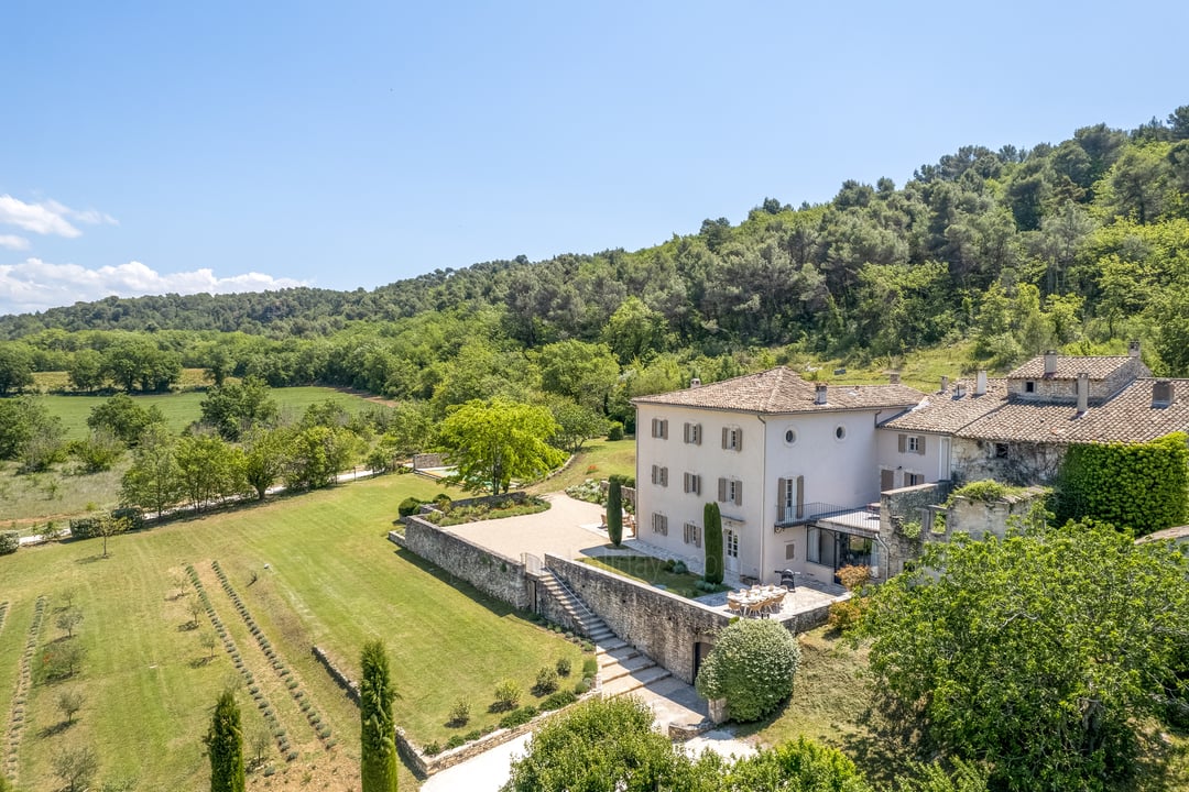 16 - Bastide des Magnans: Villa: Exterior
