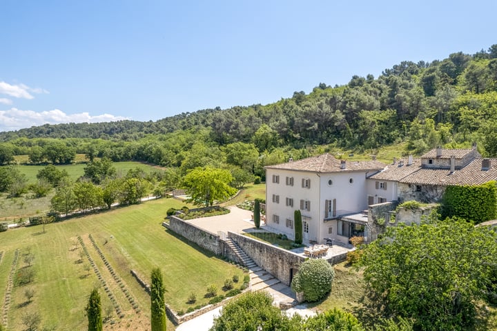 16 - Bastide des Magnans: Villa: Exterior