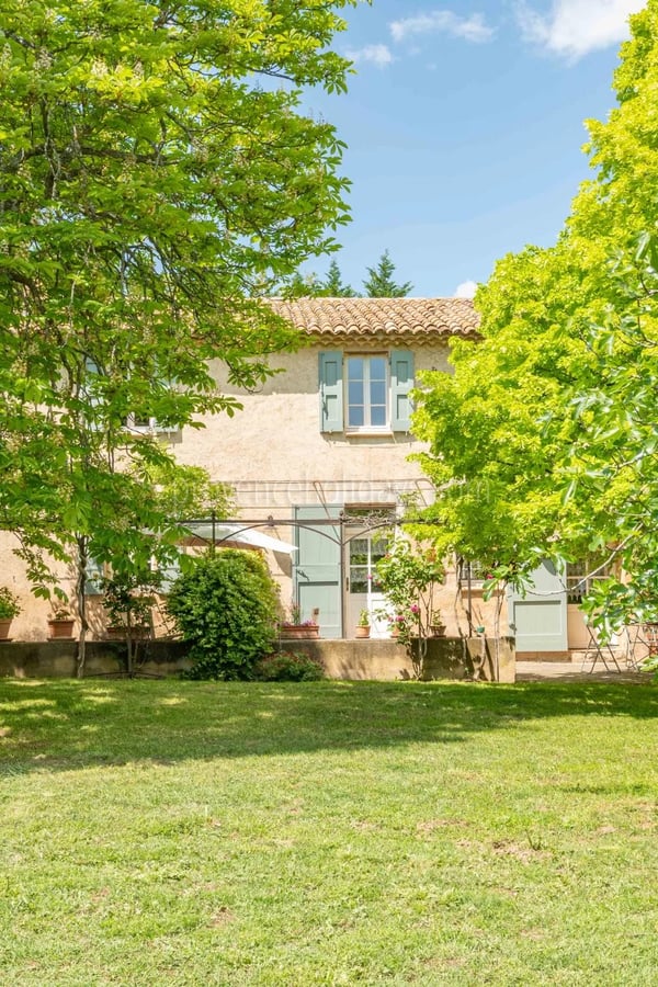 1 - Provençal mas in Ansouis: Villa: Exterior
