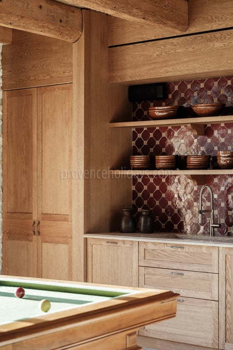 32 - Mas des Oliviers: Villa: Interior
