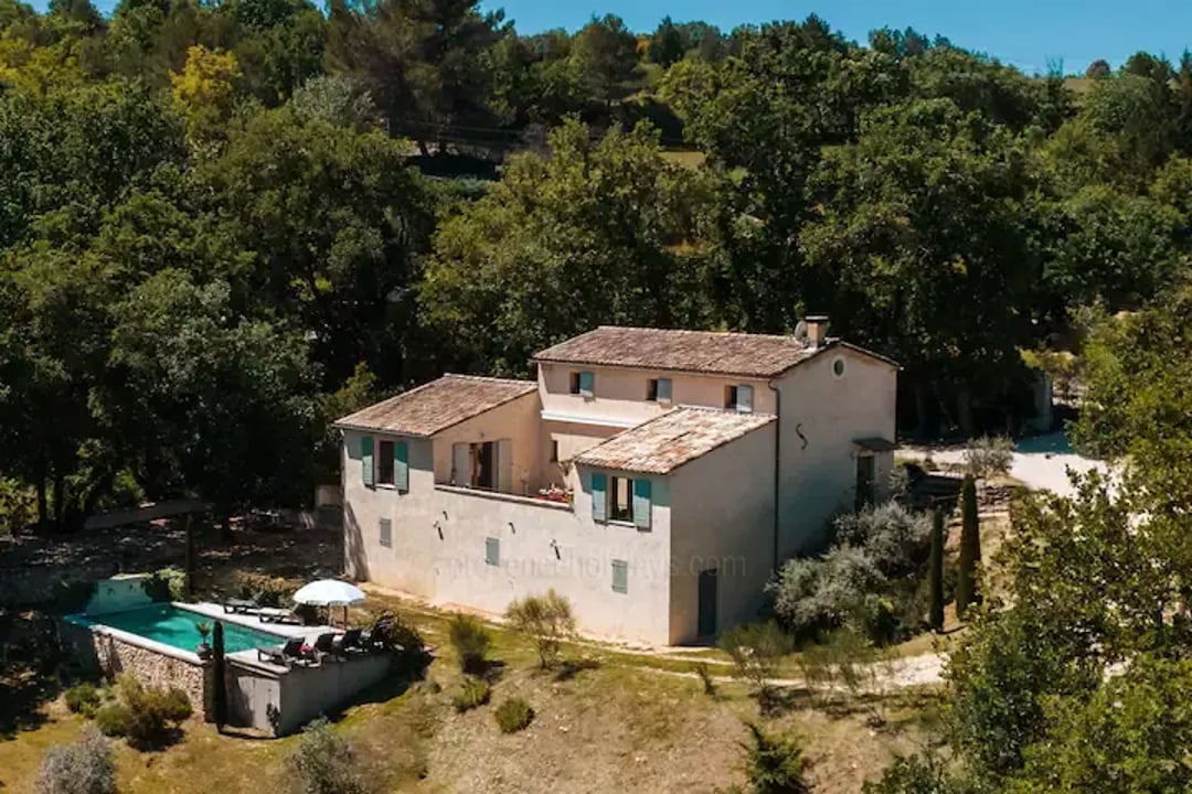 Location de vacances avec piscine chauffée