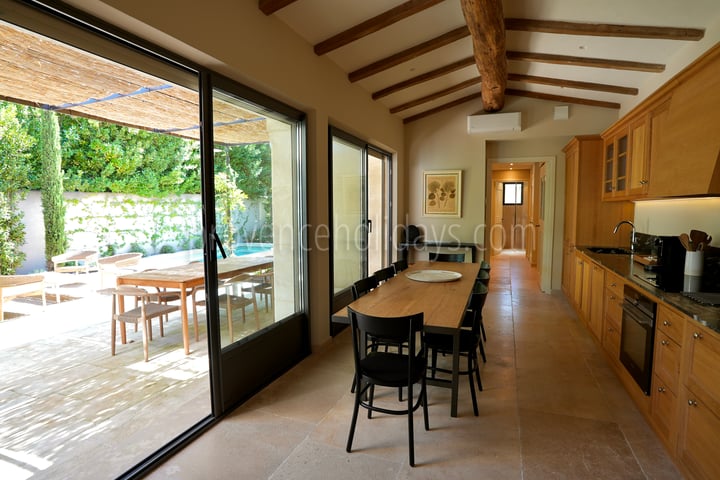 22 - La Saint-Rémoise: Villa: Interior