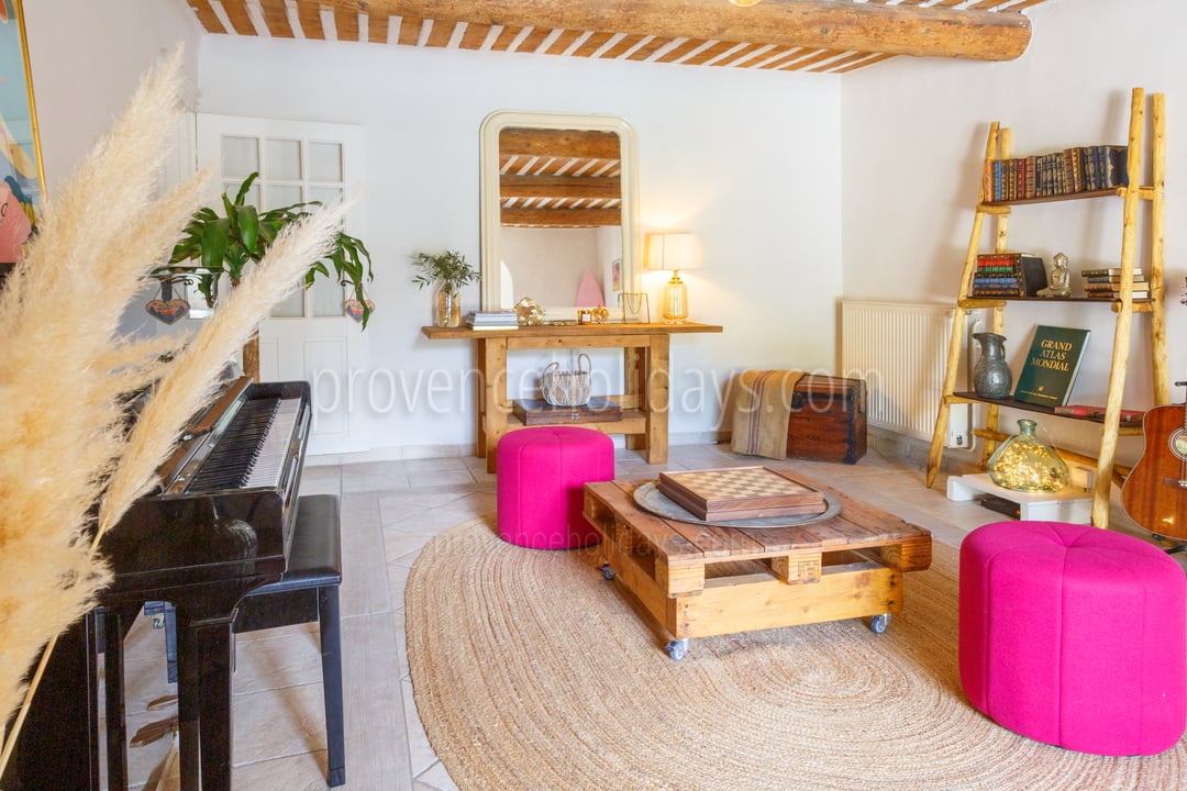 12 - Le Mas Chopin: Villa: Interior