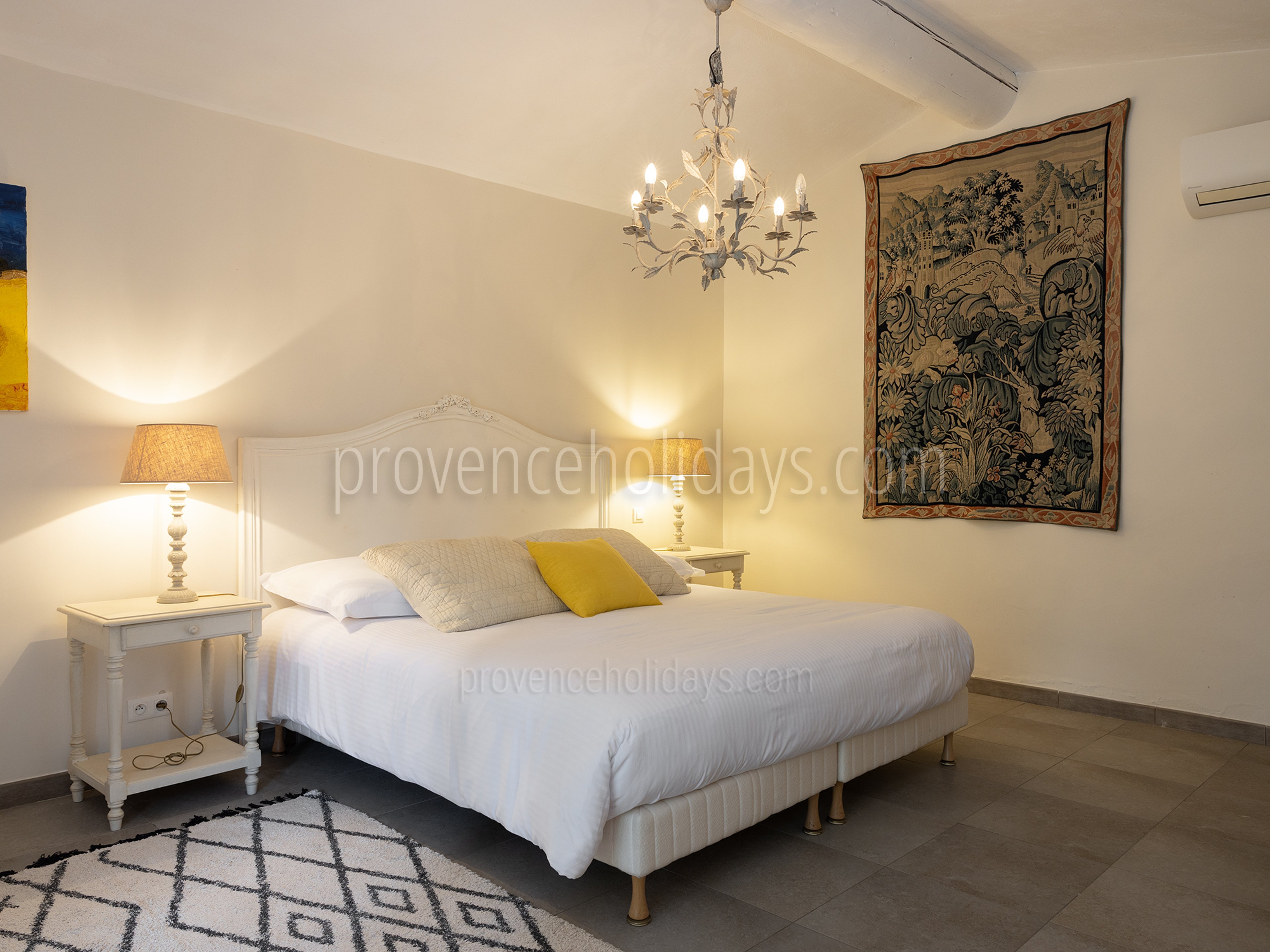 52 - Mas de Tournesol: Villa: Bedroom
