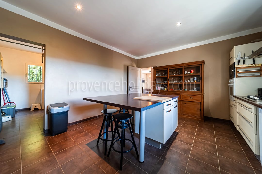 11 - Character house in Cabrières-d’Avignon: Villa: Interior