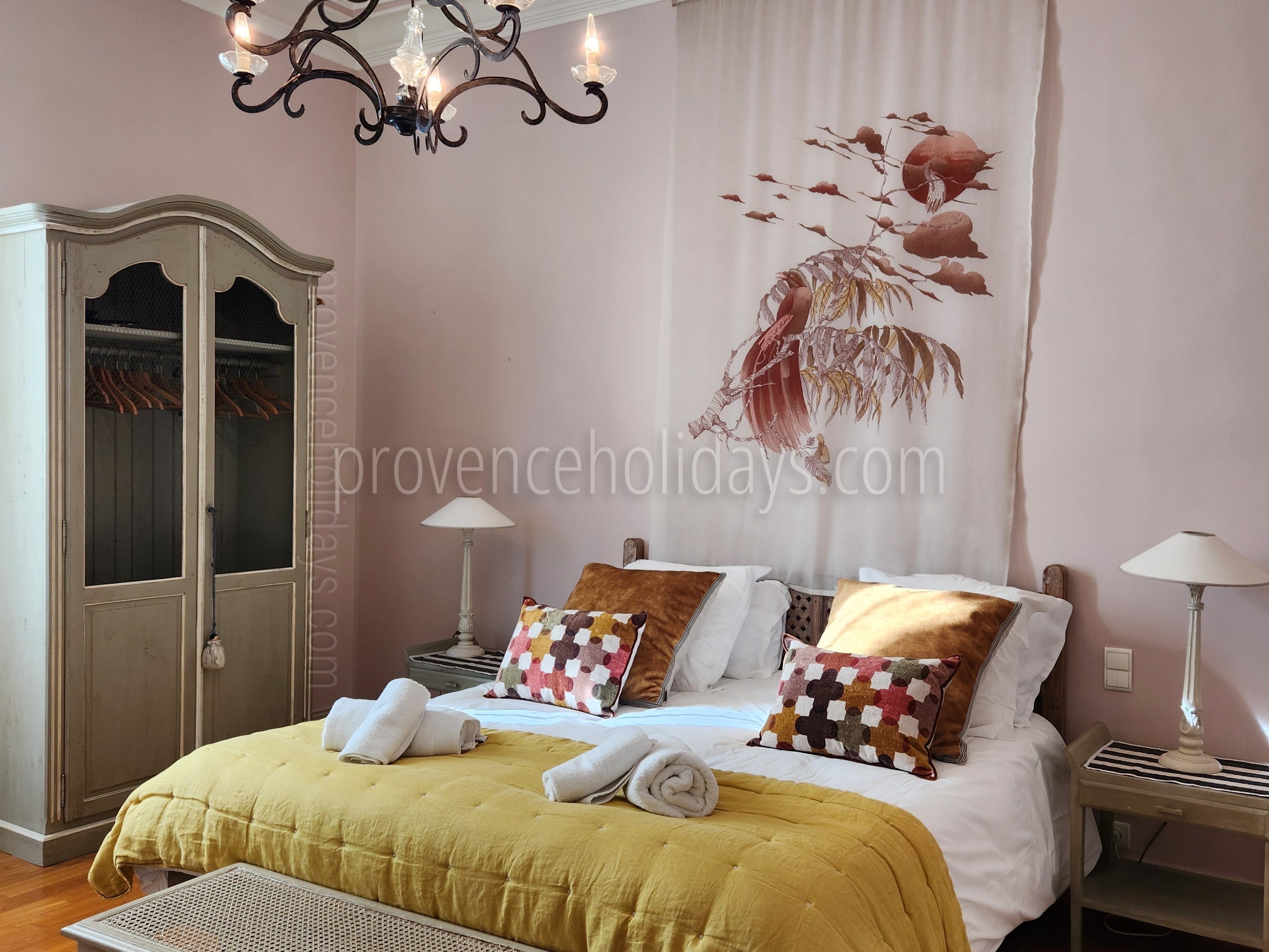 33 - Bastide Lacoste: Villa: Interior