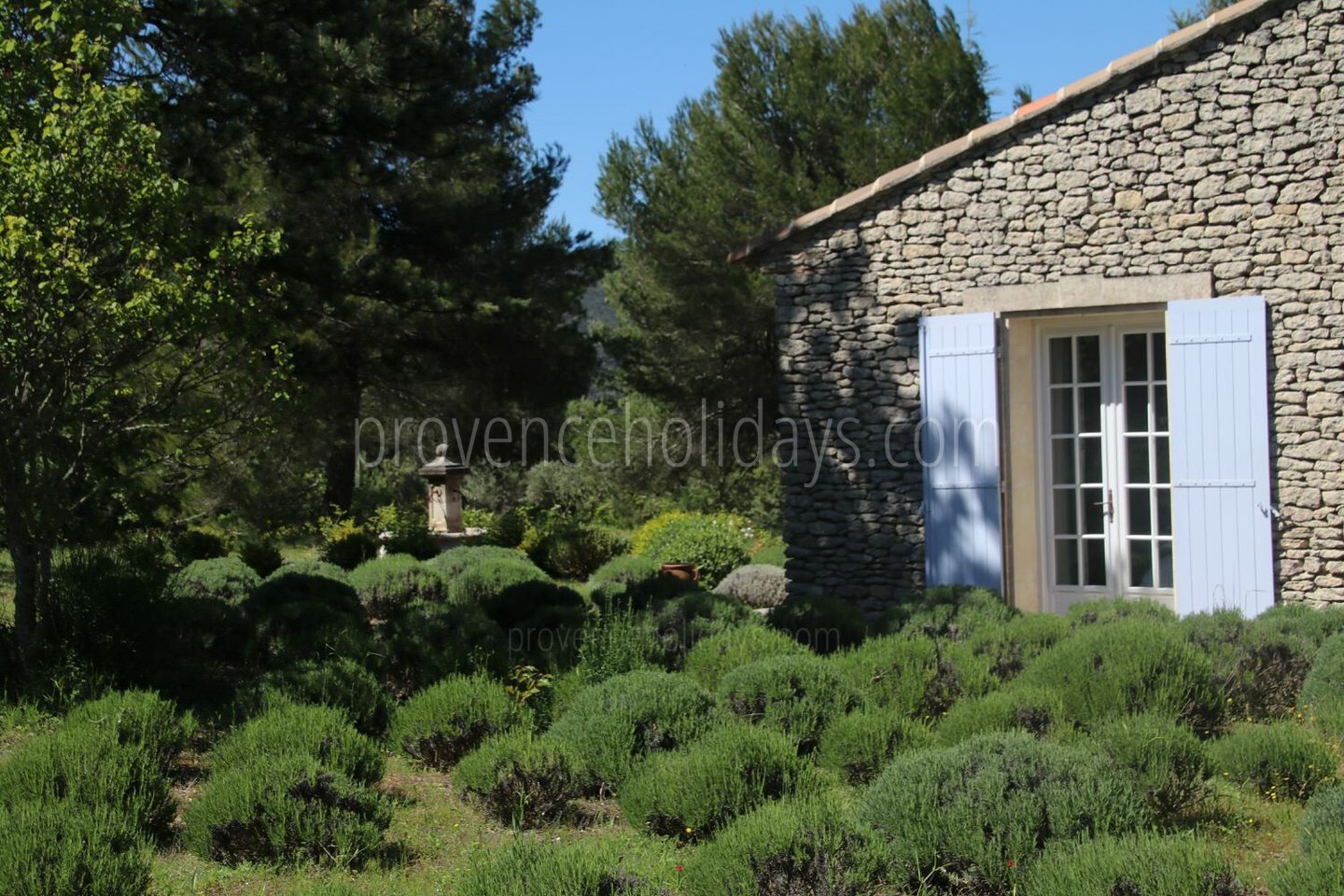 23 - Villa Lacoste: Villa: Exterior