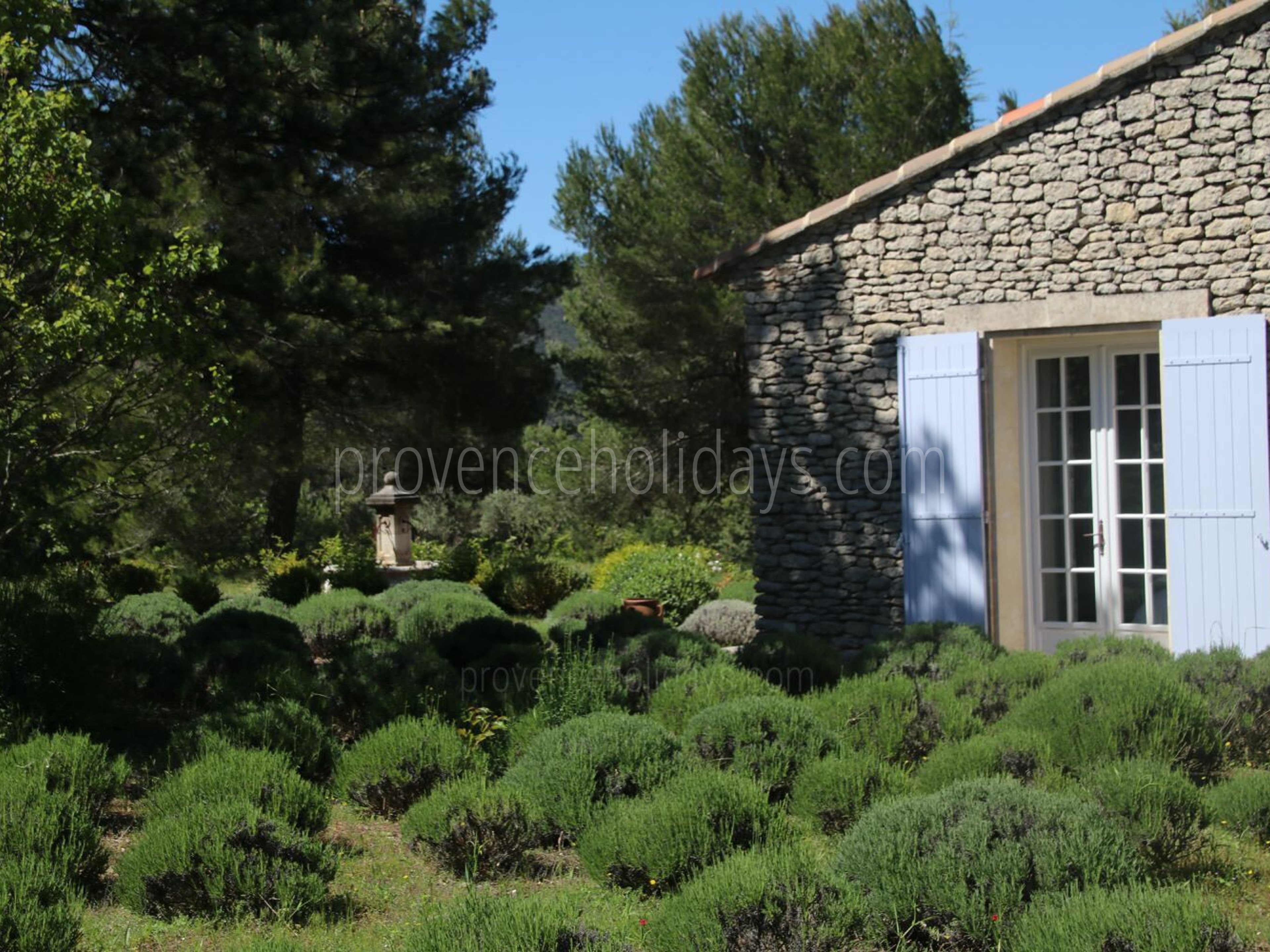 23 - Villa Lacoste: Villa: Exterior