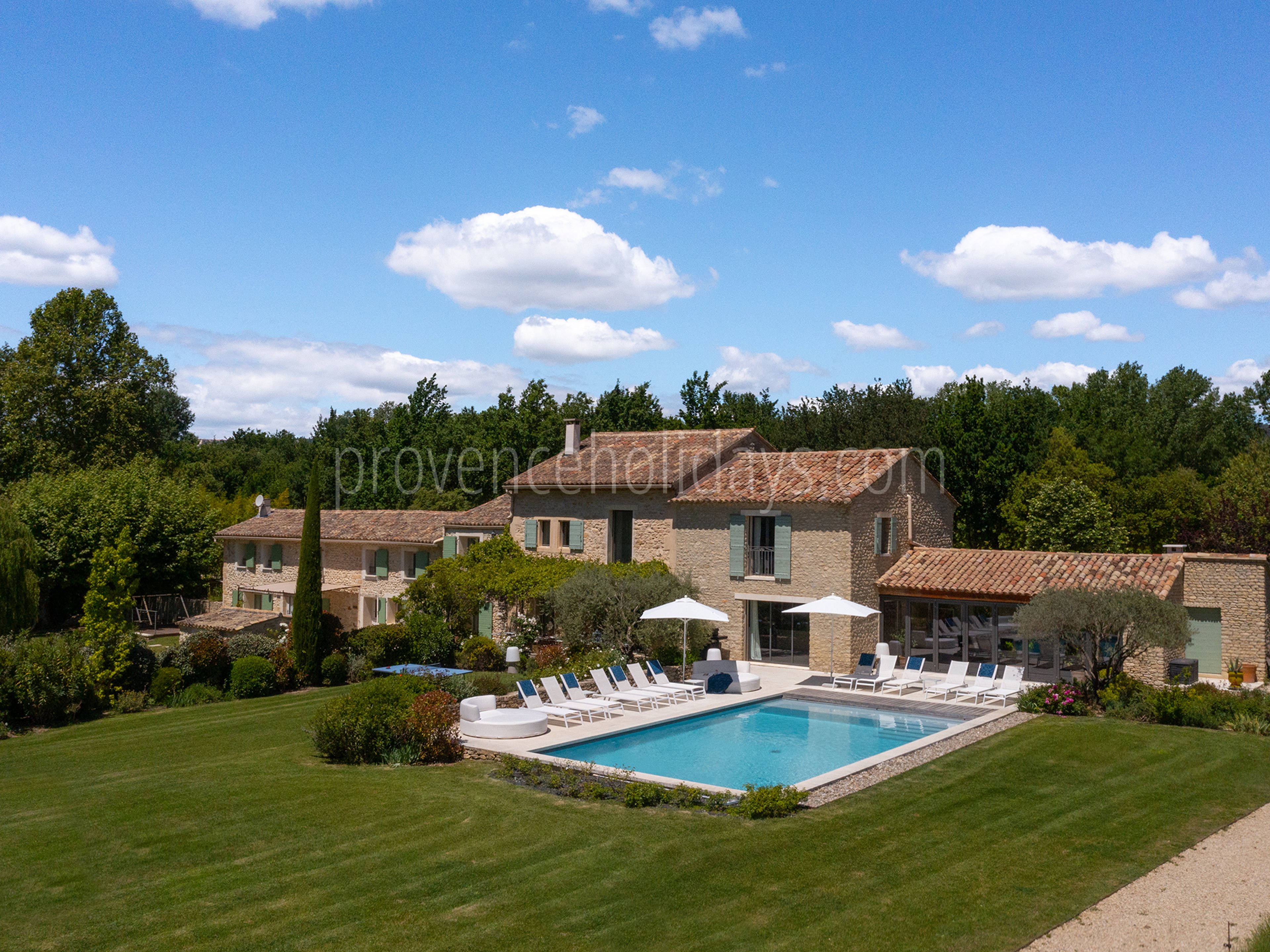 7 - Mas du Carlet: Villa: Exterior