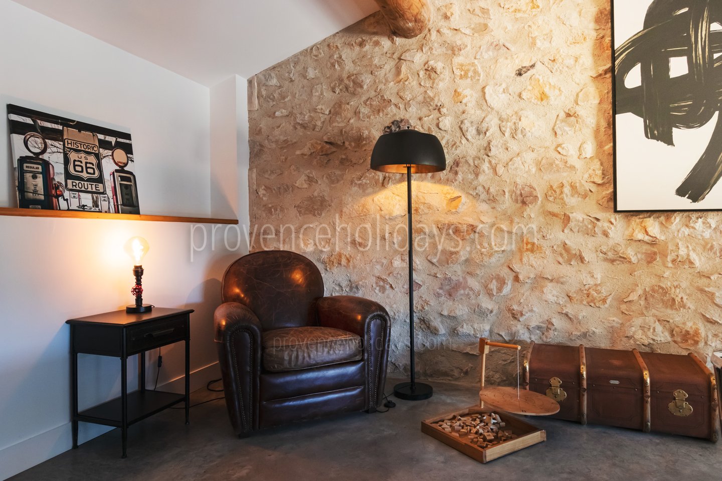 48 - Mas des Pommiers: Villa: Interior