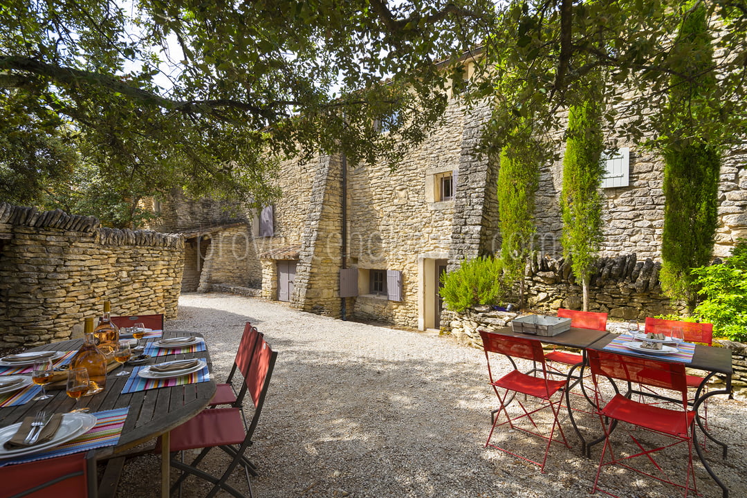 7 - La Garrigue: Villa: Exterior