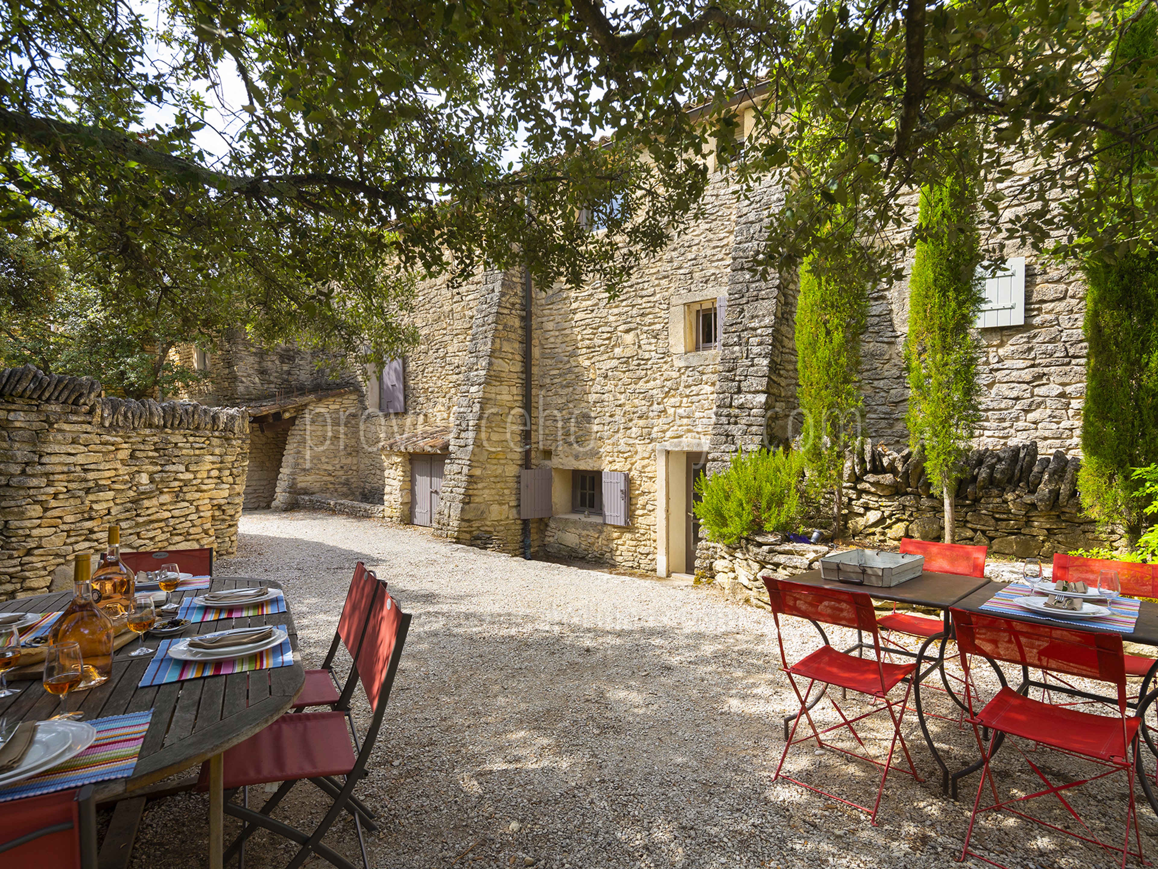 7 - La Garrigue: Villa: Exterior