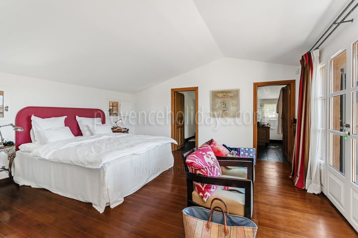 11 - Bastide Azurée: Villa: Bedroom