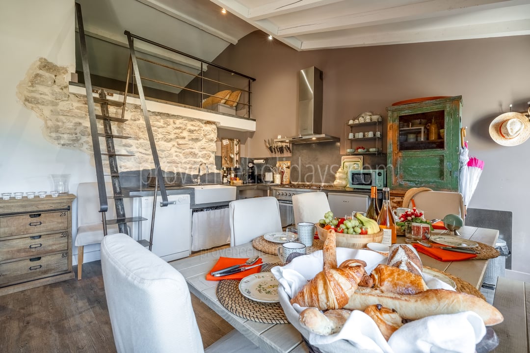 8 - Le Mas de Cabrières: Villa: Interior