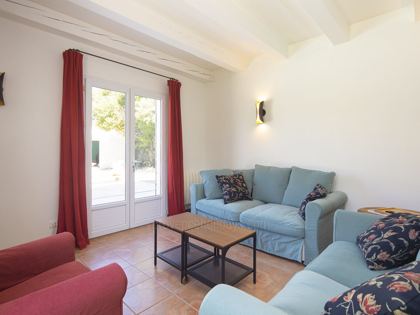 27 - La Maison de Village: Villa: Interior - Guest House living room 