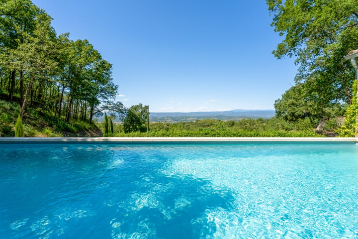 Magnifique villa avec vue exceptionnelle sur le Luberon