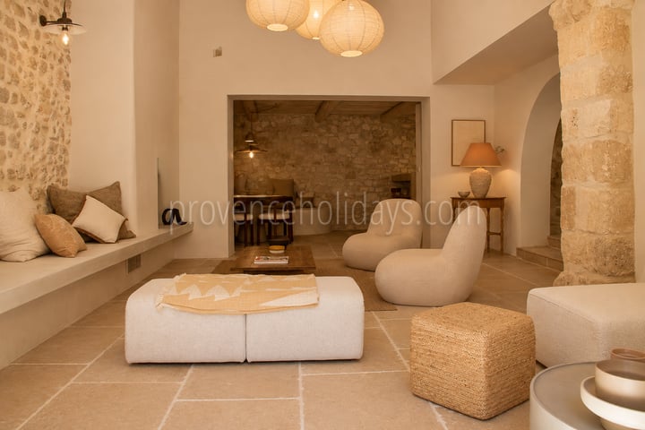 27 - Mas rénové à pied d\'Eygalières: Villa: Interior